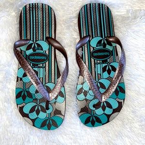 Like new Havaianas flip flops